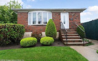Lincoln Ave, Staten Island, NY 10306
