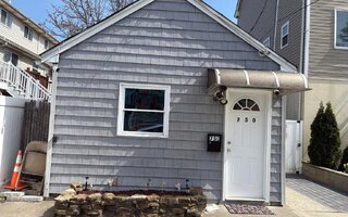 Patterson Ave, Staten Island, NY 10306