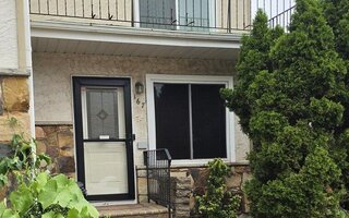 Skyline Dr, Staten Island, NY 10304
