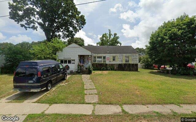 1370 Noel Ct, Merrick, NY 11566