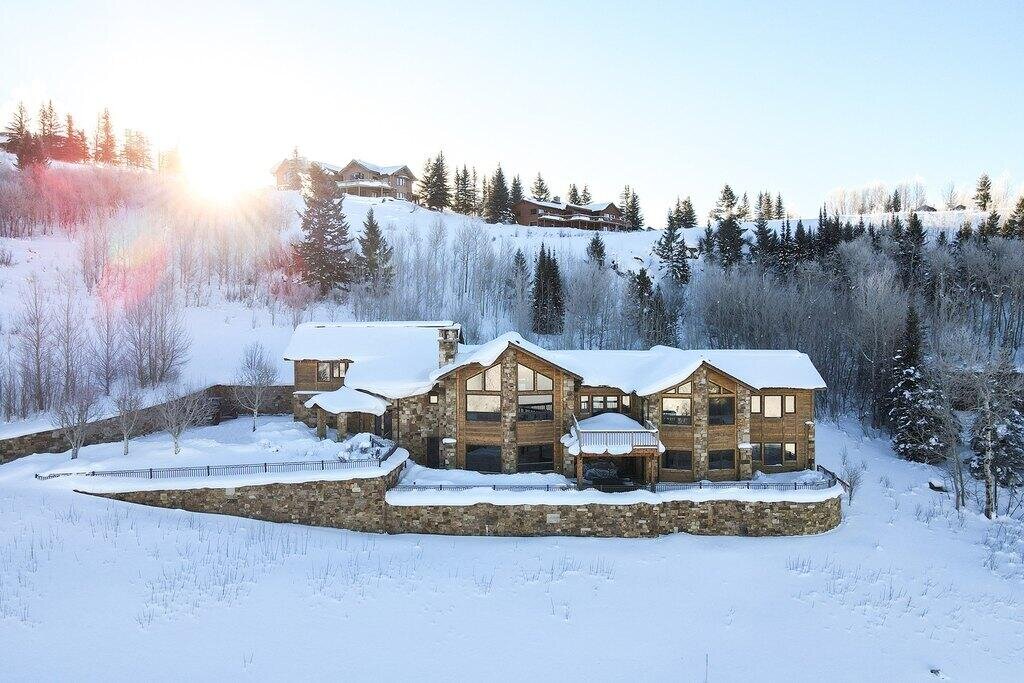 160 W Calliope Dr, Jackson, WY 83001