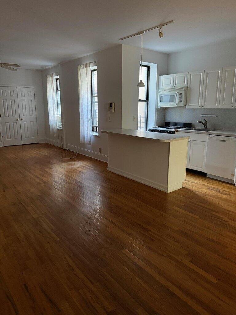 383 Sterling Pl, Brooklyn, NY 11238